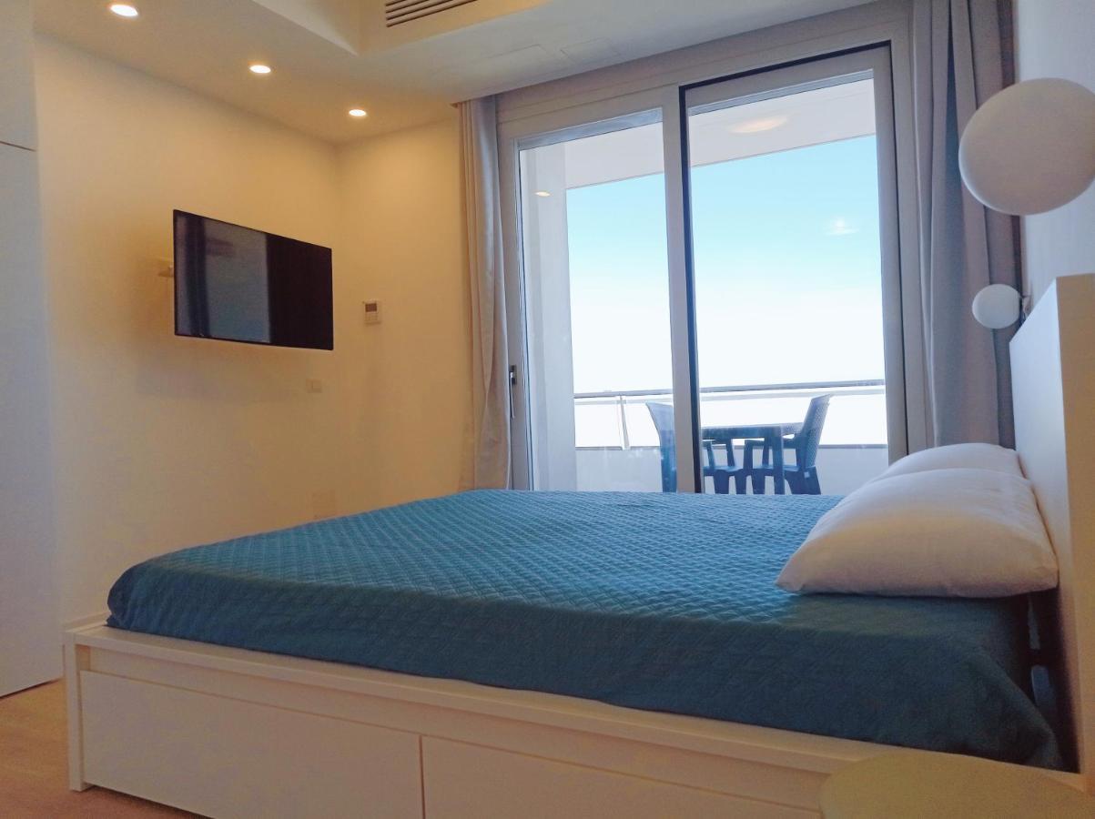 Le Conchiglie Aparthotel Porto Torres Exterior photo